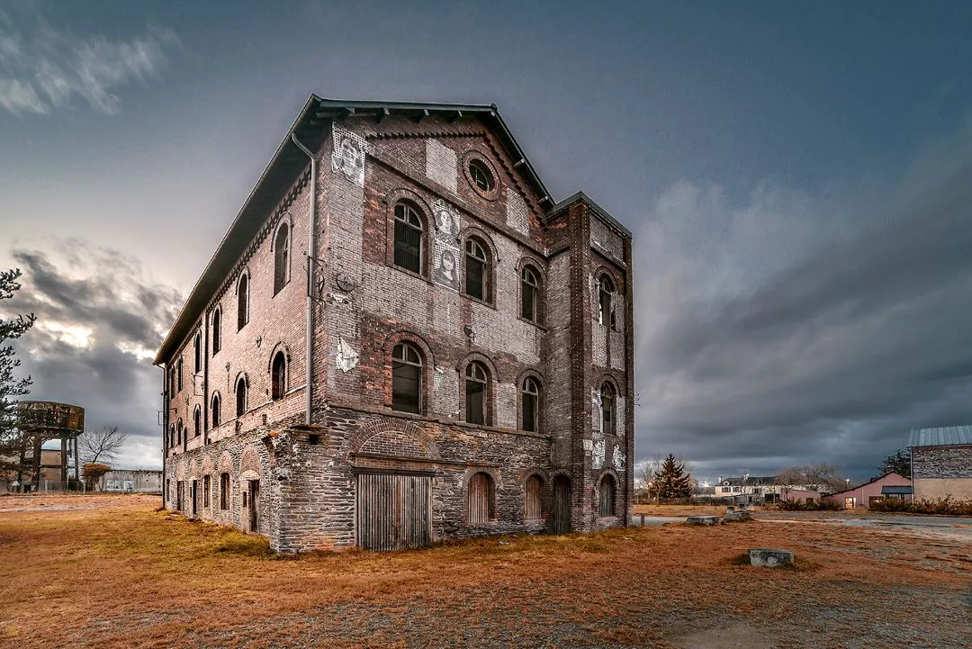 BÂTIMENT ADMINISTRATIF DE LA MINE DE PLOMB